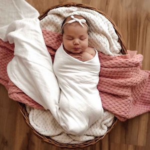 Organic Muslin Wrap - Snuggle Hunny - Milk