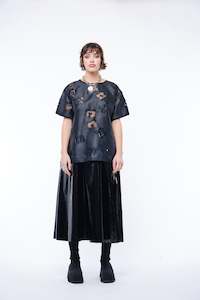 Womenswear: SVEN TOP - Black Floral