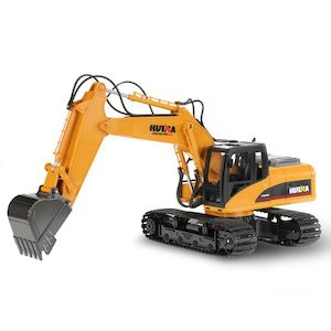 #1550 2.4G 15Ch RC Excavator w/die-cast bucket, 1/14 scale by HUINA