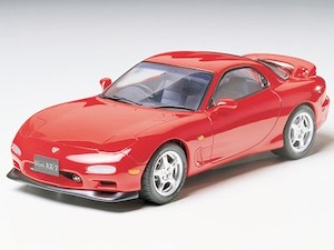 TAMIYA 1/24 EFINI -RX7-TYPE R