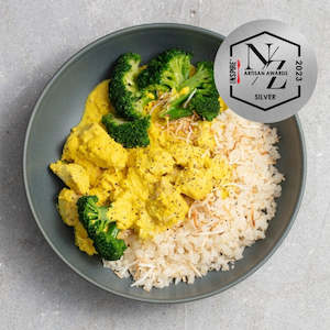 Takeaway food: Satay Chicken with Broccoli & Coconut Cauliflower Rice