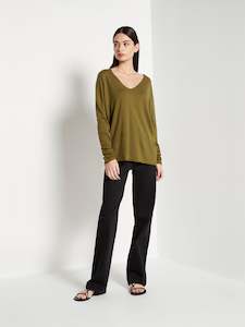 Clothing wholesaling: JHL V-Neck L/S T (Fine Cotton Cashmere) Moss