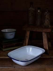 Dish Enamel Pie Dish White/Blue 26cm