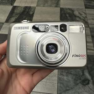 Point and shoot: Samsung Fino 105 Super