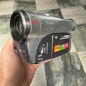 Canon MVX200i Camcorder