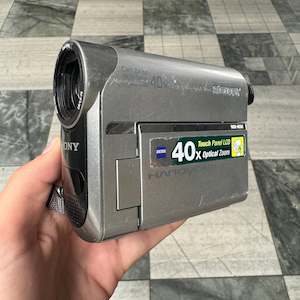 Handycams: Sony DCR-HC52E MiniDV Camcorder