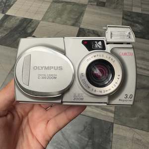 Olympus C-300 Zoom