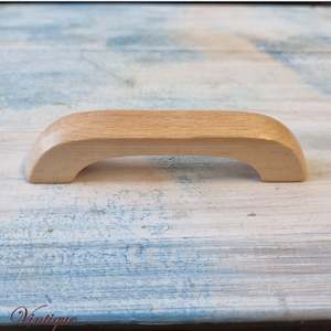 Lacquered Beach cupboard wooden handle 115mm Long