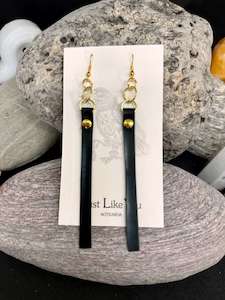 Earrings – Riveting Long