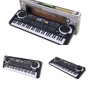 Virtual Piano: 61 keys electric piano keyboard with microphone