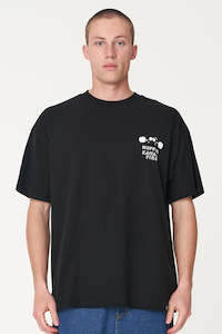 Huffer x Kaitaia Fire - MENS BLOCK TEE - THATS HOT (BLACK)