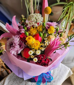 Beautiful Brights Kakariki Flowers. Ashburton Florist. Tinwald Florist