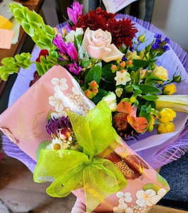 Chocolates and Blooms - Kakariki Flowers