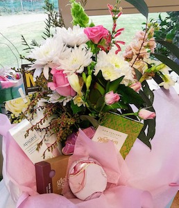 Pamper Pack Perfection - Kakariki Flowers