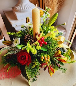 Florist: Christmas Table Arrangement - Kakariki Flowers