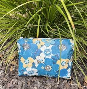 Splashproof Cosmetic Bag- Puarangi