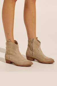 Clothing: Fiesta Boot (Stone)