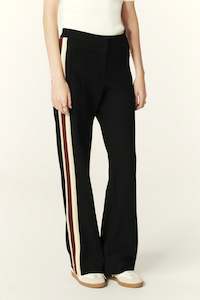 Clothing: SODA Pants (Noir)