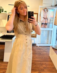 Kris Short Sleeve Button Down Midi Dress in Latte