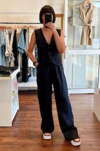 Seattle Tailored Wide Leg Linen Pants in Black