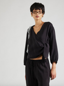 MSCH Audia 3/4 Wrap Top Black