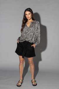 Drama The Label Selfless Short Black