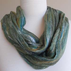 Merino Felted Scarf - Peppercorn