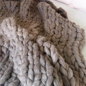 Super Chunky Wool - Natural Medium