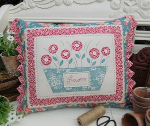 Fabrics textile: The Flower Pot Cushion Pattern - Katipatch Patchwork & Quilting Boutique