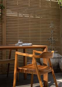 Bilbo Outdoor Slatted Dining Chair / Natural