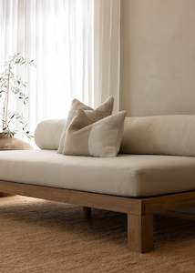 Furniture: Flores Day Bed