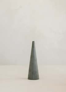 Furniture: Cone Candle / Olive