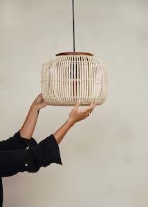 Furniture: Ebba Pendant / Natural