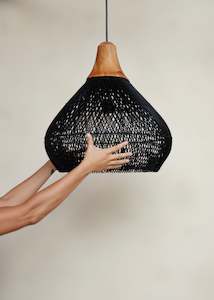 Furniture: Vera Pendant / Black