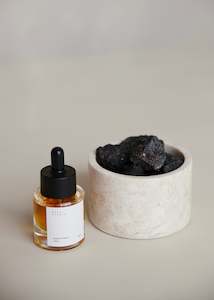 Kayu Signature Volcanic Rock Diffuser / Oud