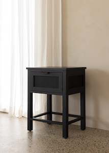 Alba Bedside Table / Black