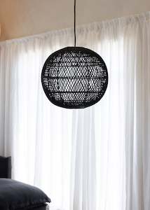 Globe Pendant / Black