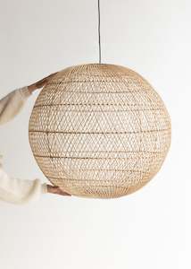 Furniture: Globe Pendant / Natural