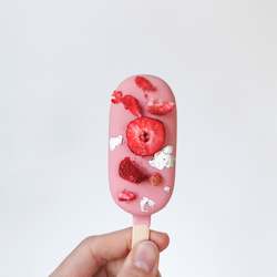 CAKESICLE -  PISTACHIO STRAWBERRY X 1 UNIT