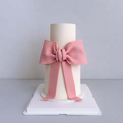 BOW CAKE 2.0