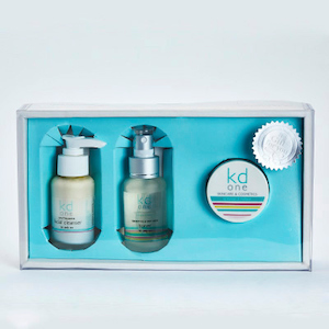 Beauty salon: Light Hydrating Plus Skincare Pack