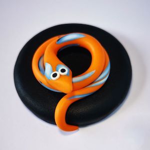 Gift: Snake Lid