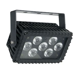 Rental of theatrical equipment: Cameleon Flood 7 RGB