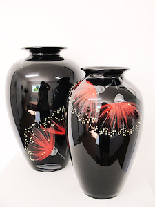 Keriblue Ceramics Medium Lima Vase – Black Pohutukawa