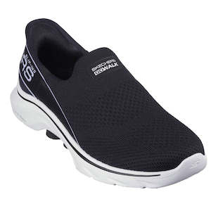 Shoe: Skechers  Womens Slip Ins Go Walk 7 Mia Black