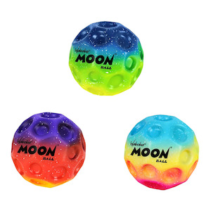 Outdoor Beach Toys: Waboba | Gradient Moon Ball