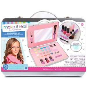 Make it real: Glam Makeup Set