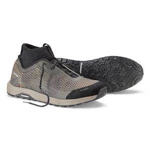 Sporting good wholesaling - except clothing or footwear: Orvis Pro Approach Shoe - Camo Mens - Kilwell