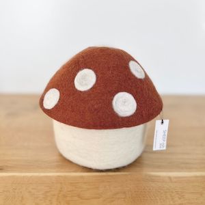 Toadstool box - Rust