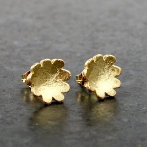 Briar flower studs - gold